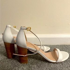 BRAND NEW Stuart Weitzman White Block Heeled Sandal